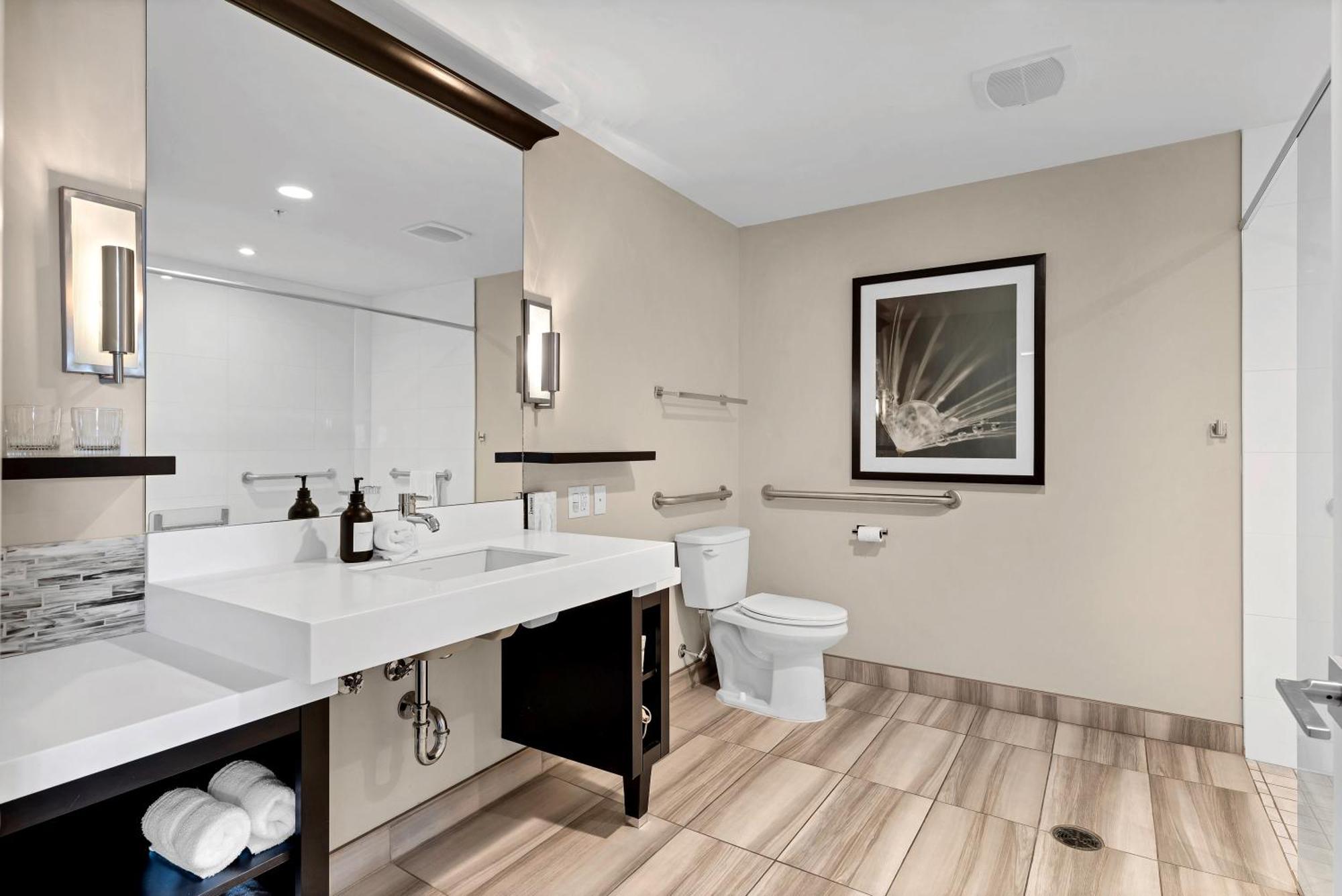 Hotel Shediac Bagian luar foto