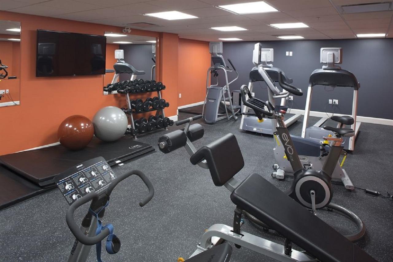 Hotel Shediac Bagian luar foto