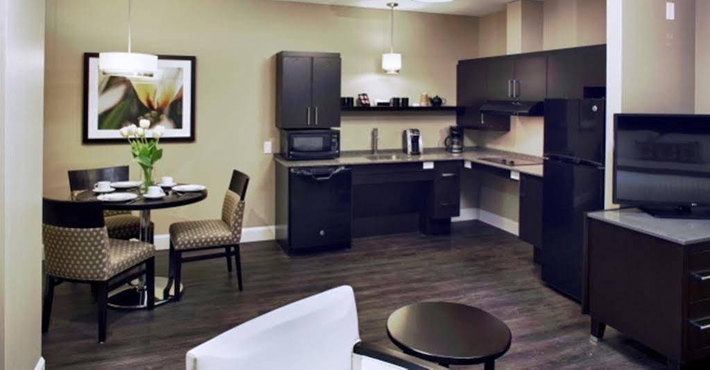 Hotel Shediac Bagian luar foto