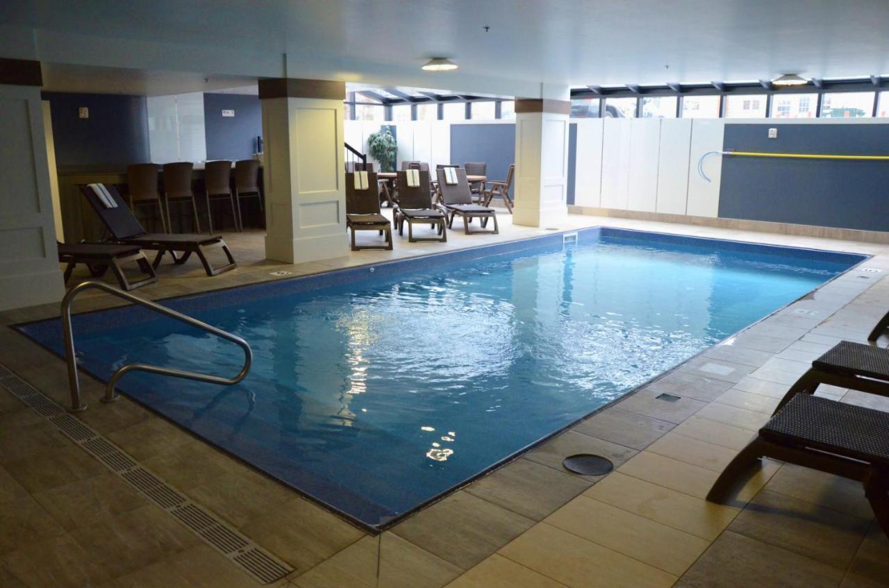 Hotel Shediac Bagian luar foto